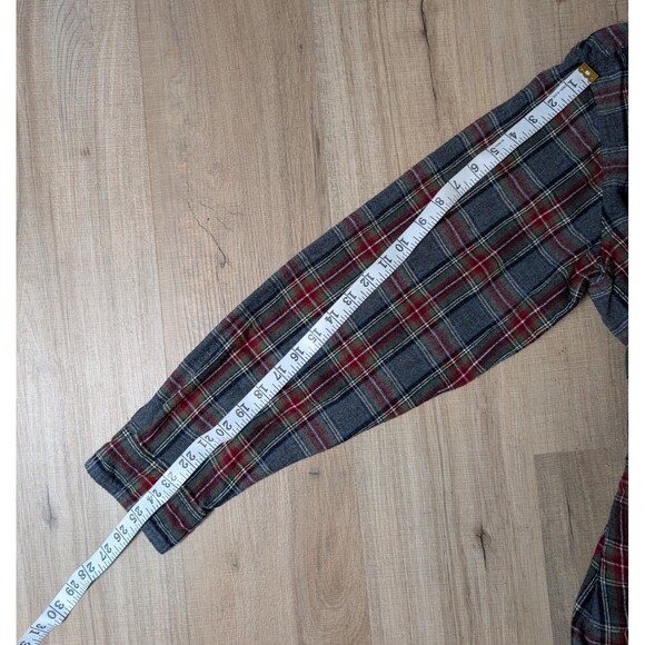 L.L. Bean Men's Plaid Casual Button Down Shirt - Red and Blue - Picture 11 of 11